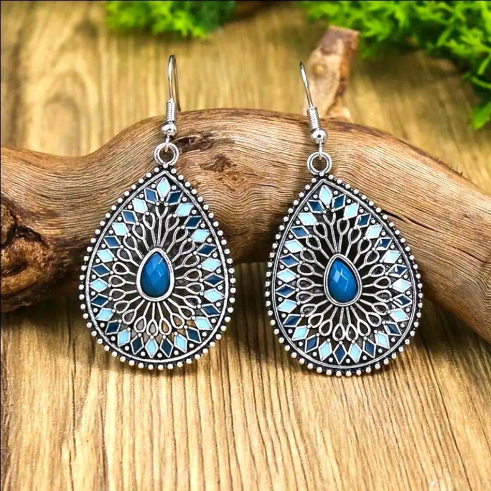 Boho Elegant Silver Earrings W/ Peach and Blue & Faux Diamond Accents. NEW!